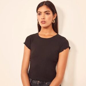 reformation jeans • daley short sleeve ruffle tee • black • small • new!